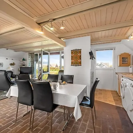 Iines - 200m From The Sea By Interhome